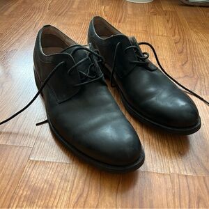 Clarks Black Leather Men's Oxfords